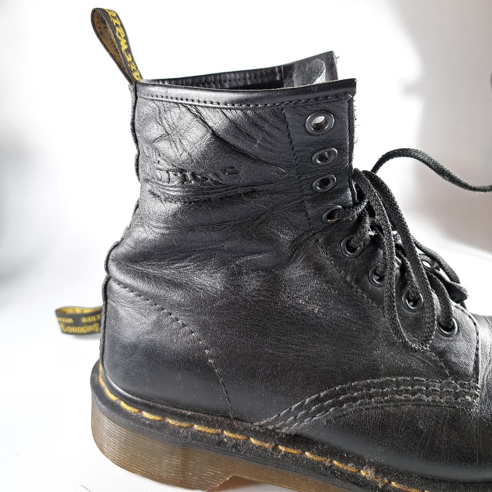 Dr. Martens 1480W Black Leather Ankle-High Boots Size 7 US - Picture 2 of 6
